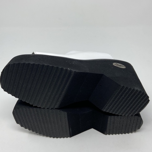 Y2K Candies White Leather Wedge SIZE 6 1/2 New in Box! - Picture 7 of 8